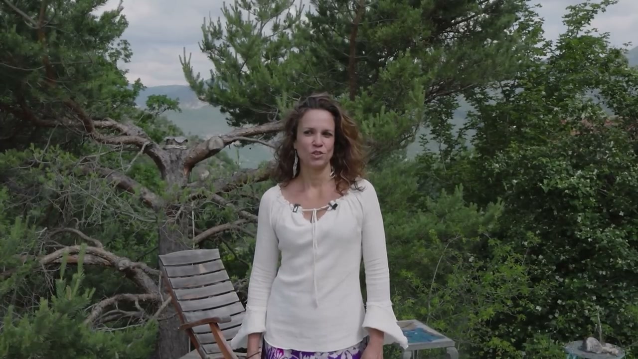 Jenny présente son lieu dans les Alpes-Maritimes.