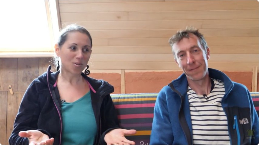 Bénédicte et Rémy expliquent l’organisation des apprentissages dans leur famille.